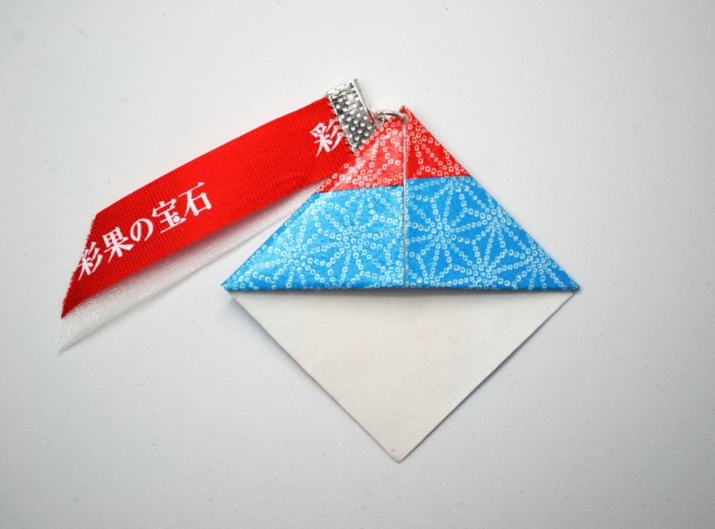 marque page origami japonais rouge bleu scaled 2