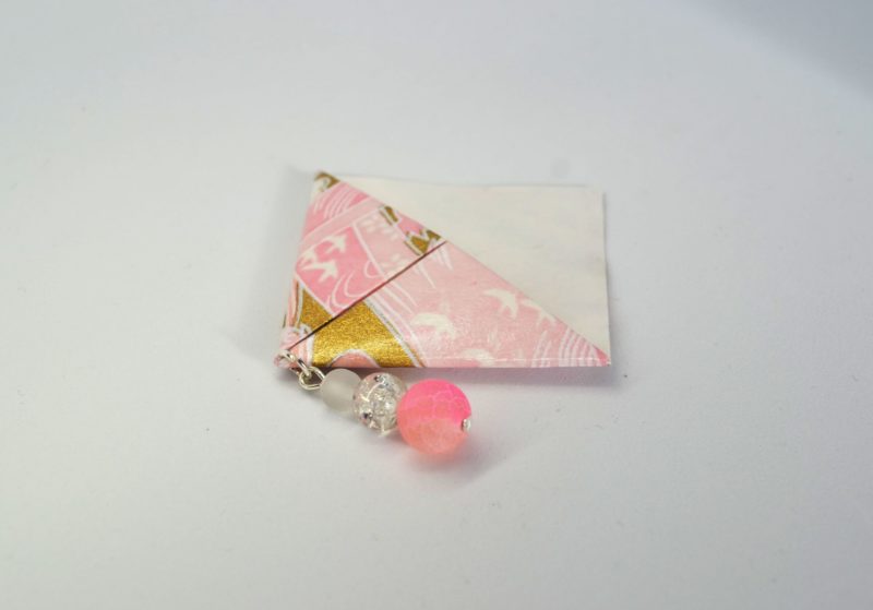 marque page rose dore pliage japonais perles scaled 2