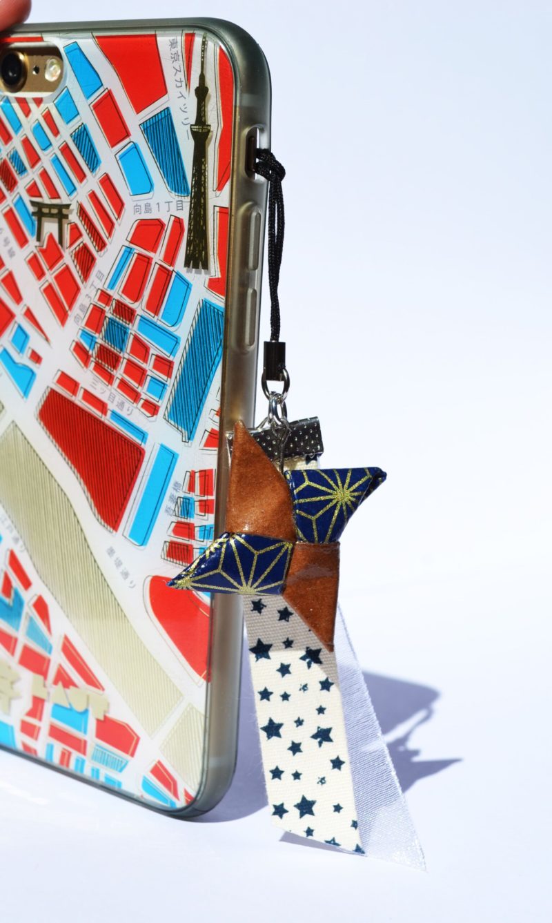 origami porte clefs shuriken ninja papier washi bleu marron scaled 2