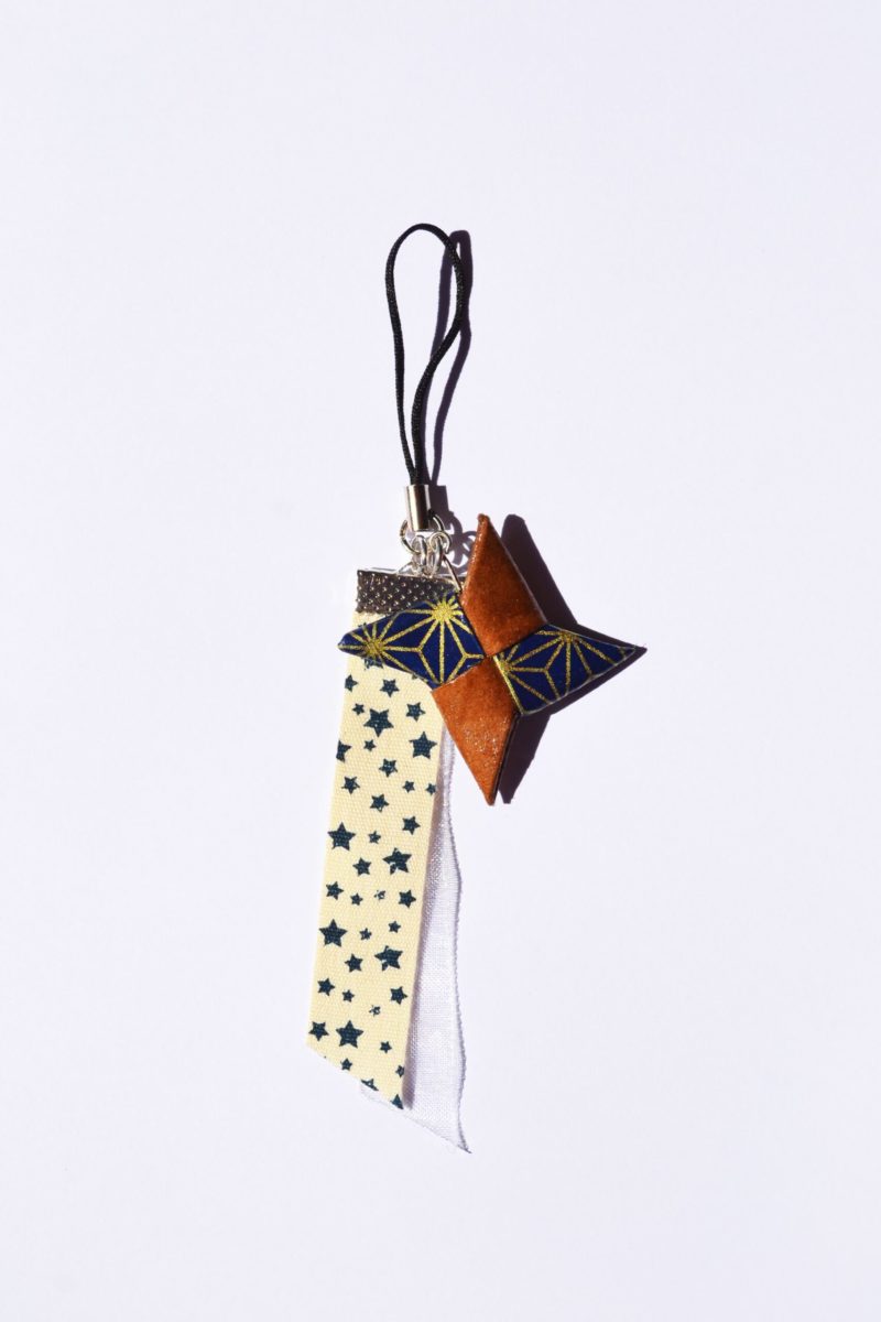 porte clefs shuriken ninja origami papier japonais bleu marron scaled 2