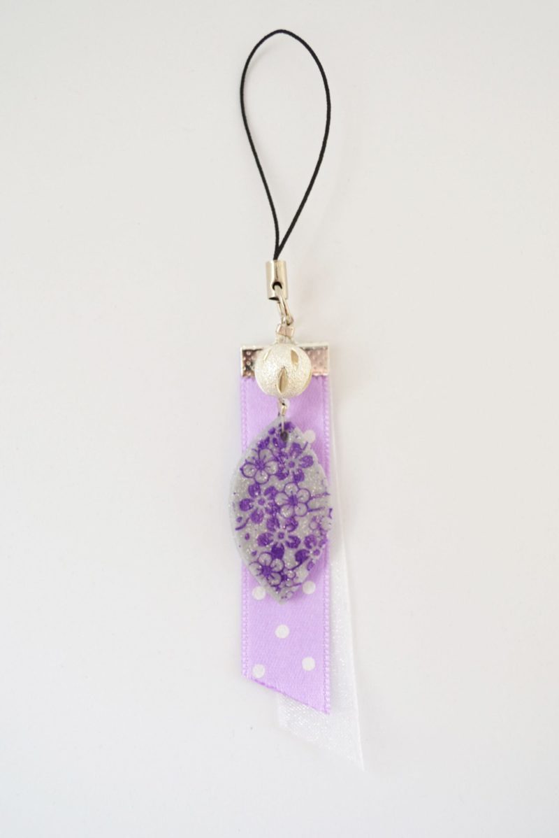 porte cles fimo goutte plat fleurs violet scaled 2